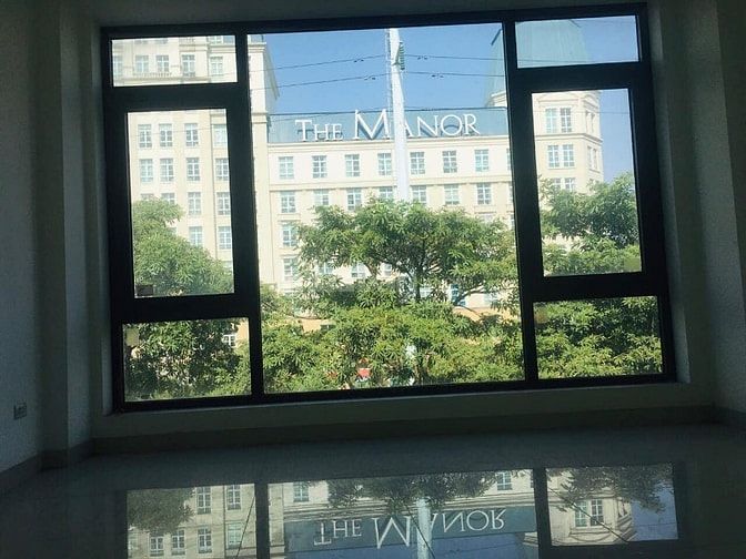 Cho thuê nhà nguyên căn 4tầng 35m2 mặt đường Mễ Trì đối diện The Manor