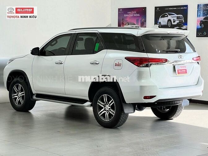 Toyota Fortuner 2022 2.4 4x2 AT Máy Dầu Tự Động
