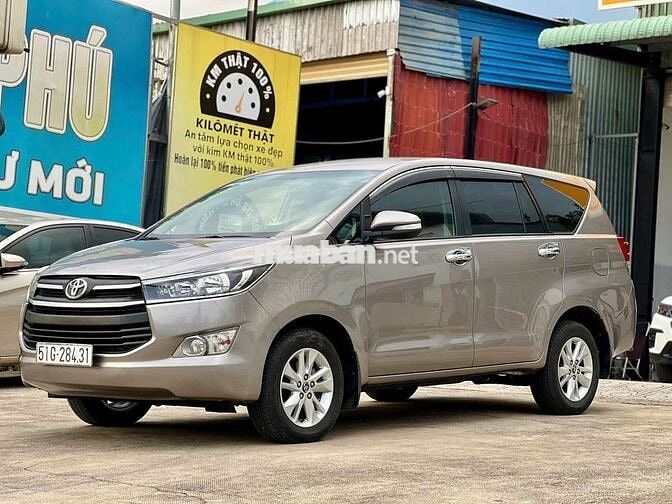 Toyota Innova 2017 2.0E - 100000 km rất mới