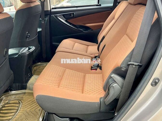 Toyota Innova 2017 2.0E - 100000 km rất mới