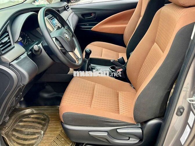 Toyota Innova 2017 2.0E - 100000 km rất mới