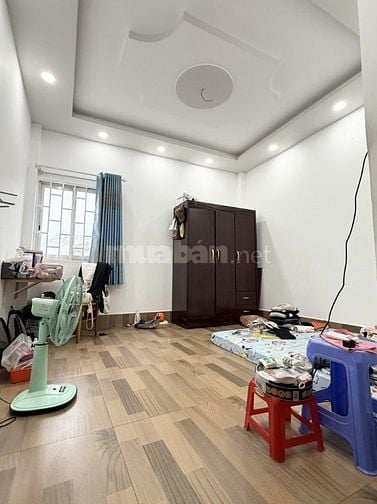 NHÀ PHỐ LIỀN KỀ TẠ QUANG BỬU QUẬN 8 SÁT Q5 - DT 60M2 5 TẦNG LUNG LINH