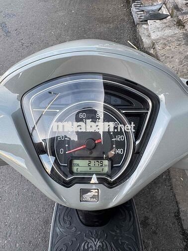 Vision 2023 bản thể thao mâm lớn siêu lướt 2k km