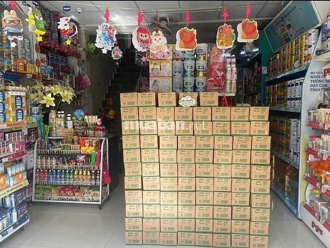 Bách hóa tuyển 4 nhân viên phụ bán hàng, bảo vệ,... 