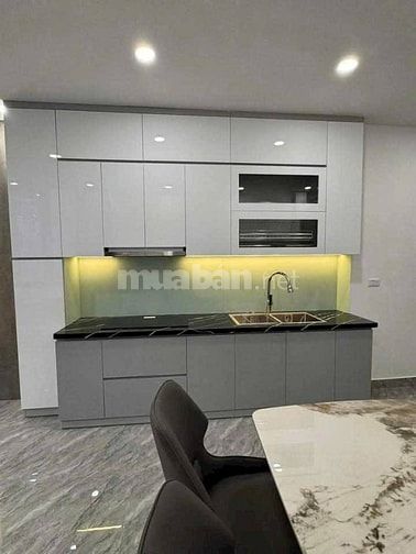 Nhà Đẹp Ô TÔ Vào Nhà Trần Khát Chân 40m, 6 tầng, mt 3.6m, giá 10.86 tỷ