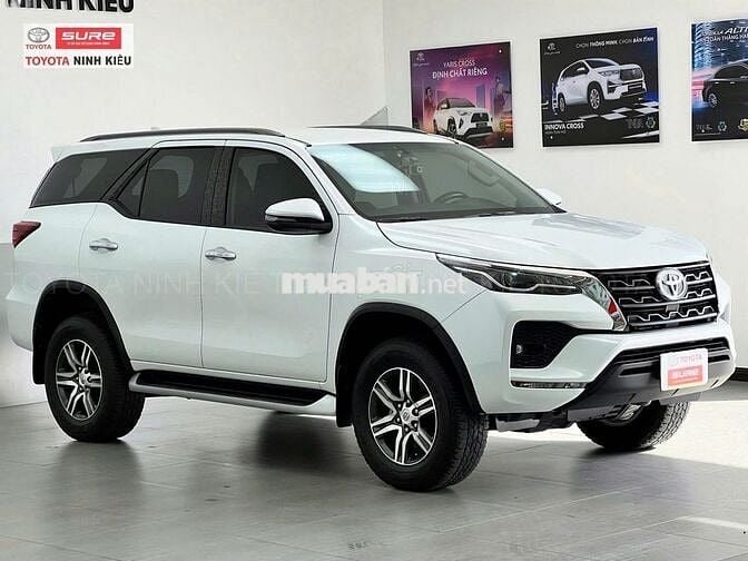 Toyota Fortuner 2022 2.4 AT - 60.000 km