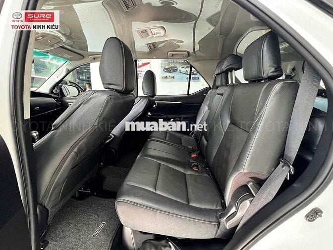 Toyota Fortuner 2022 2.4L 4x2 AT - 60000 km