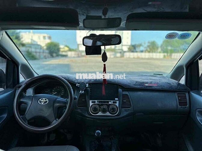 Toyota Innova 2016 J - 190000 km