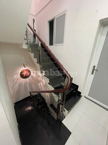 NHÀ MỚI 489A Huỳnh Văn Bánh hẻm thông Trường Sa - 3PN 3WC
