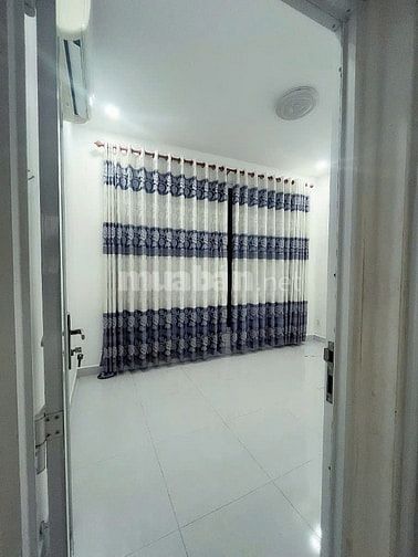 NHÀ MỚI 489A Huỳnh Văn Bánh hẻm thông Trường Sa - 3PN 3WC