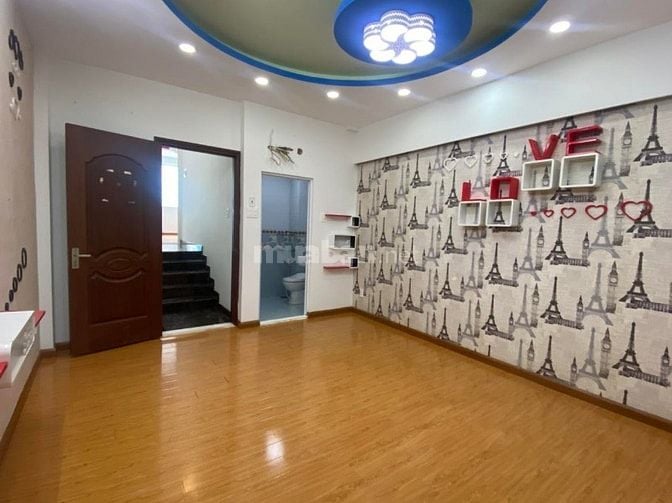 Bán nhà cực đẹp gần Đầm Sen , đang cho thuê 13tr, 58m2,4 tầng ,hơn 6ty