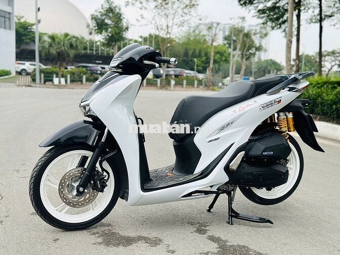 HONDA SH 125 TRẮNG ĐỘ NHIỀU ĐỒ CHƠI MÁY BAO ZIN