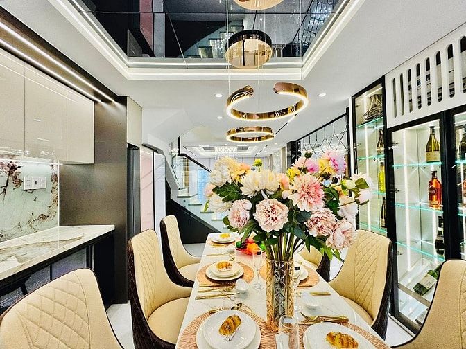 Bán nhà ngay chợ Tân Bình ở Lý Thường Kiệt, P8 | Giá 3 tỷ 470| DT 48m2