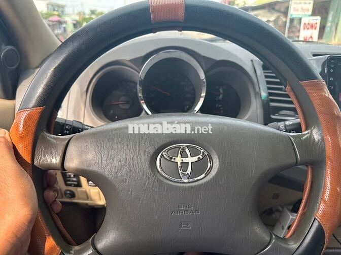 Toyota Fortuner 2010 2.5G - 200000 km