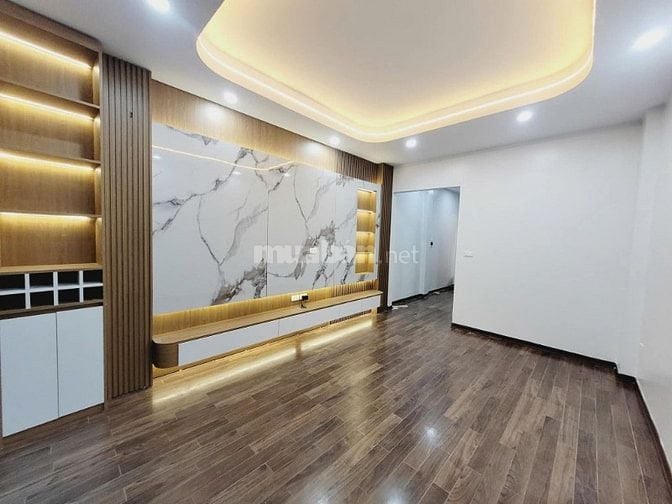 🏠Tôi chính chủ Bán nhà Cầu Giấy 46m2 NGÕ THẲNG TẮP- Ô TÔ- KINH DOANH 