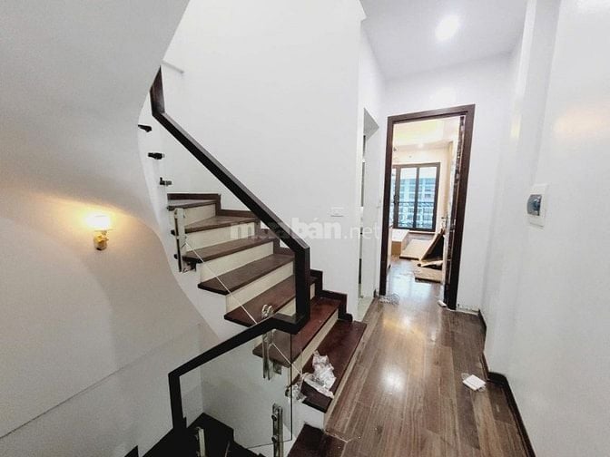 🏠Tôi chính chủ Bán nhà Cầu Giấy 46m2 NGÕ THẲNG TẮP- Ô TÔ- KINH DOANH 