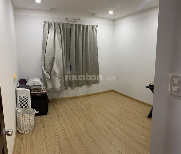 CHUYỂN TRƯỜNG HỌC CHO CON CẦN SANG GẤP CĂN HỘ 3PN Moscow Tower