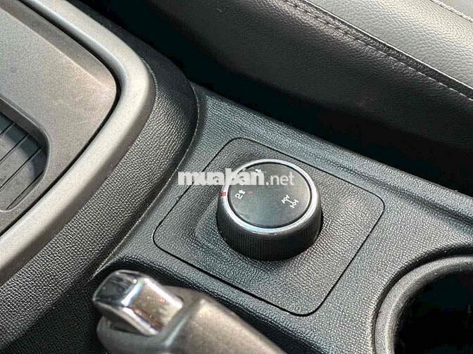 Chevrolet Colorado 2018 4x4 Hai cầu máy dầu,số tđ