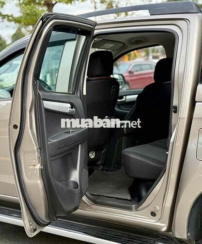 Isuzu Dmax 2016 LS 2.5 4X4 AT - 8454 km
