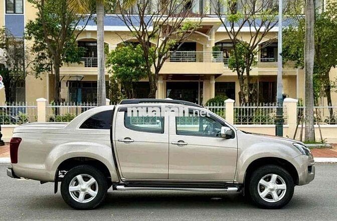 Isuzu Dmax 2016 LS 2.5 4X4 AT - 8454 km