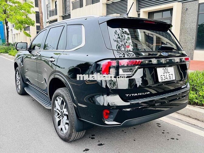 Ford Everest 2024 Titanium Plus 2.0L 4x4 - 600km