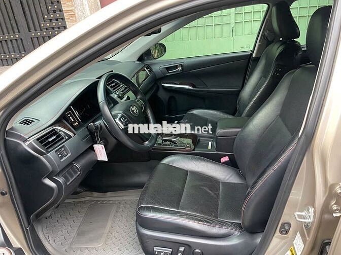 Toyota Camry 2015 2.5Q - 110000 km