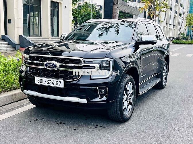 Ford Everest 2024 Titanium Plus 2.0L 4x4 - 600km