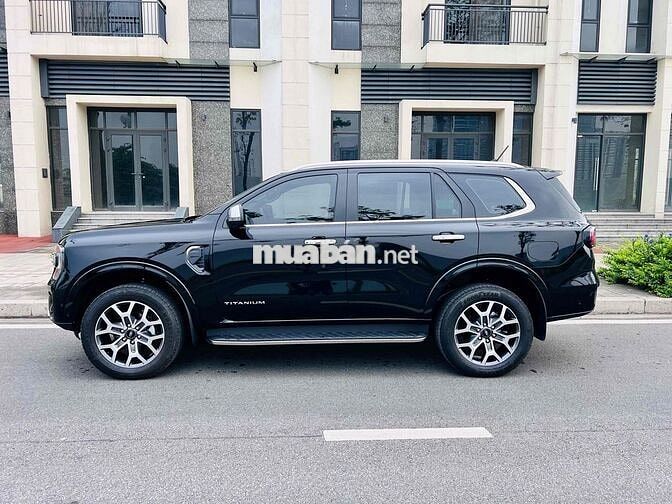 Ford Everest 2024 Titanium Plus 2.0L 4x4 - 600km