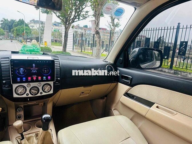 Ford Everest 2009 2.5L 4x4 MT