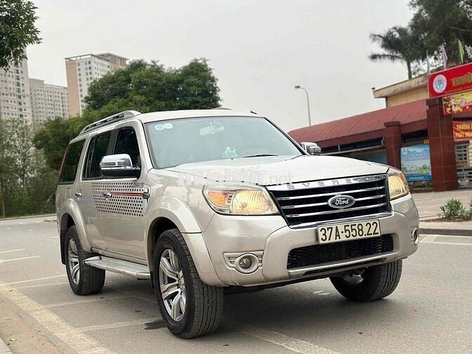 Ford Everest 2009 2.5L 4x4 MT