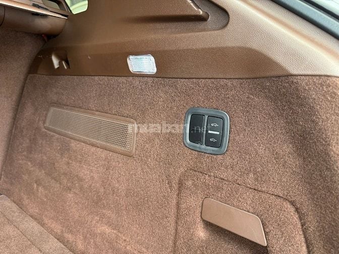Bán Porsche Cayenne • Odo : 30.000 mls • Sản xuất : 2021 - xe hoàn hảo