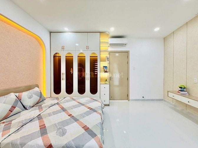 Kẹt vốn bán nhà hẻm ô tô giá 2,33 tỷ. Đường 18, HBC, Thủ Đức. Sổ sẵn