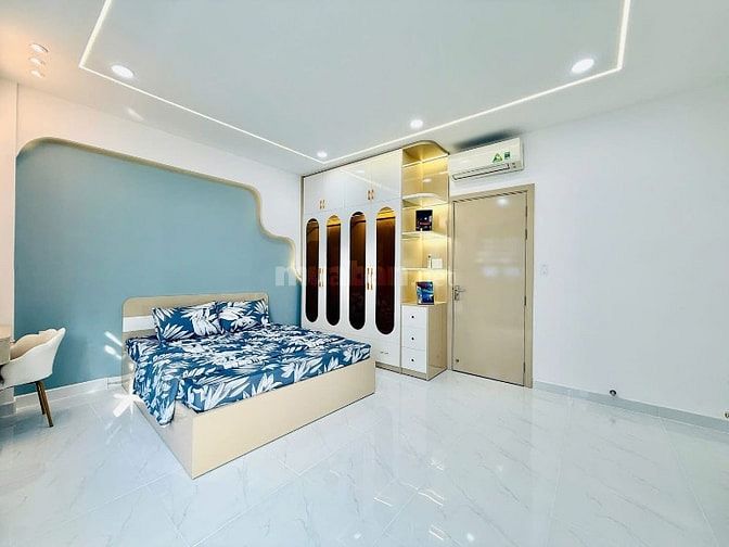 Kẹt vốn bán nhà hẻm ô tô giá 2,33 tỷ. Đường 18, HBC, Thủ Đức. Sổ sẵn