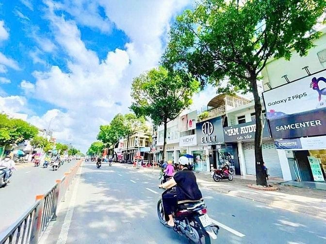 Cho Thuê Nhà Mặt Tiền Quang Trung P10, Gò Vấp DT:8x22(Gần ngã6 Gò Vấp)