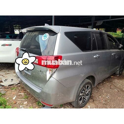 Toyota Innova 2021 2.0E - 85000km