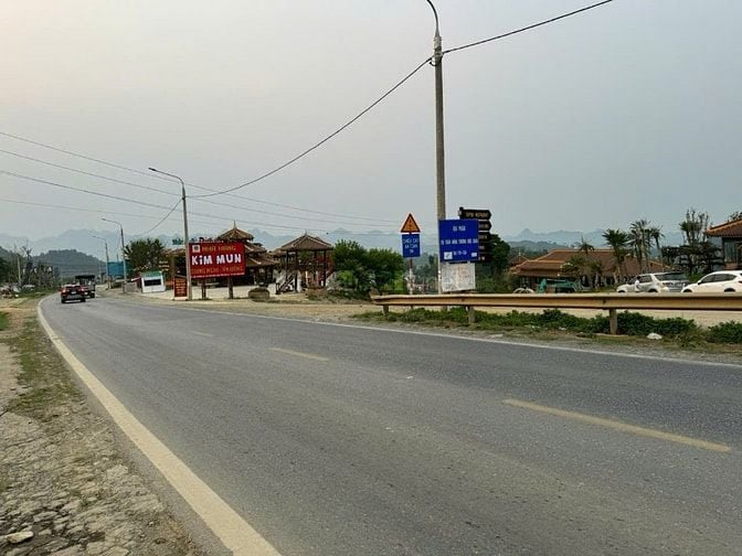 BÁN LÔ ĐẤT THƯƠNG MẠI ĐẸP MẶT ĐƯỜNG QUỐC LỘ 6 MỘC CHÂU