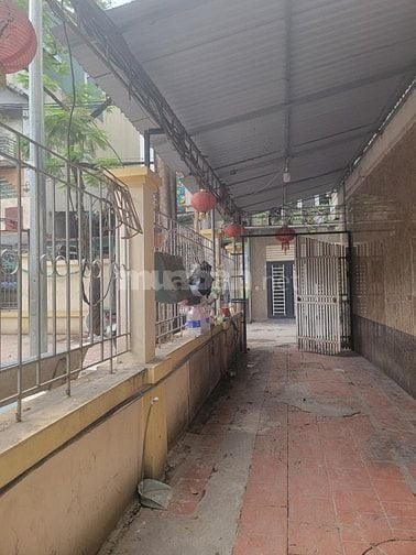 BÁN ĐẤT TẶNG NHÀ PHỐ LẠC LONG QUÂN, TÂY HỒ 63M, 14,1 TỶ 