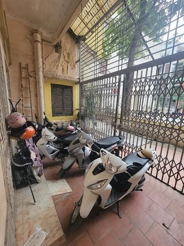 BÁN ĐẤT TẶNG NHÀ PHỐ LẠC LONG QUÂN, TÂY HỒ 63M, 14,1 TỶ 