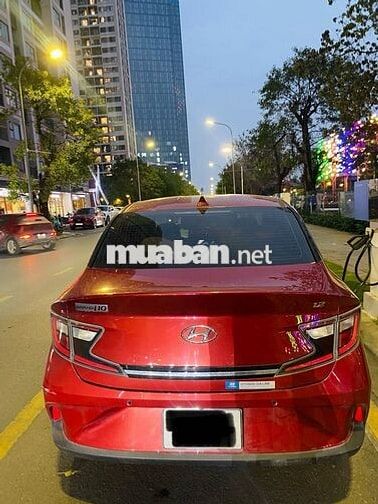 Xe chính chủ i10 sedan 1.2 AT đỏ - 2023