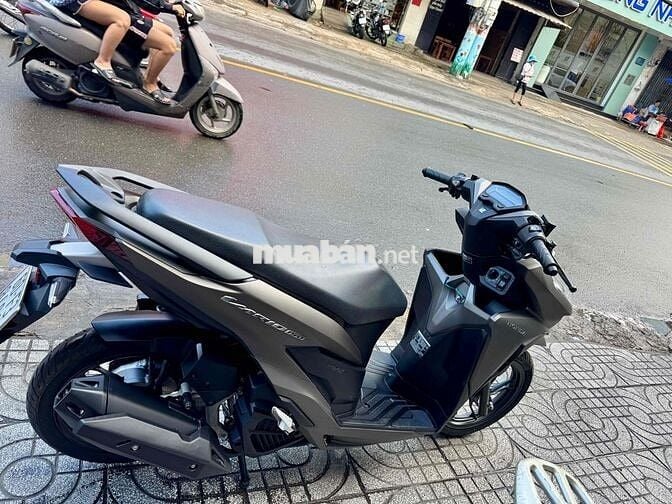Vario 150 nâu đen đký cuối 2021 xe đẹp có góp