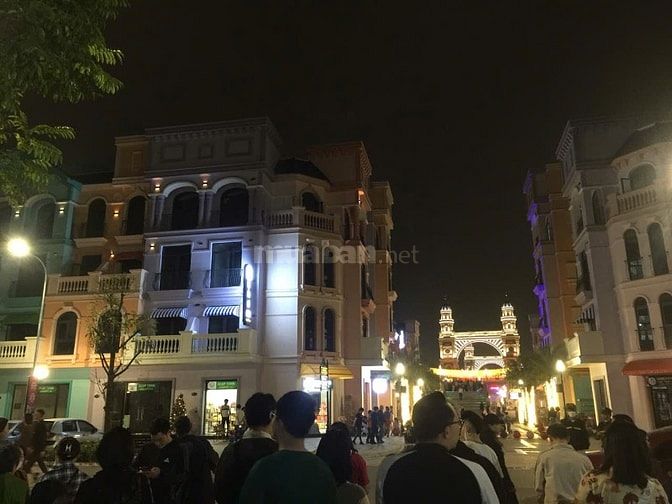 Chính Chủ cần bán căn shophouse tại dự án Mega Grand World Hà Nội
