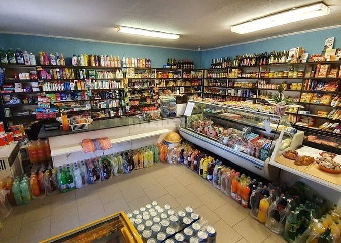 Tuyển LĐPT làm việc tại cửa hàng lương cao đi làm ngay