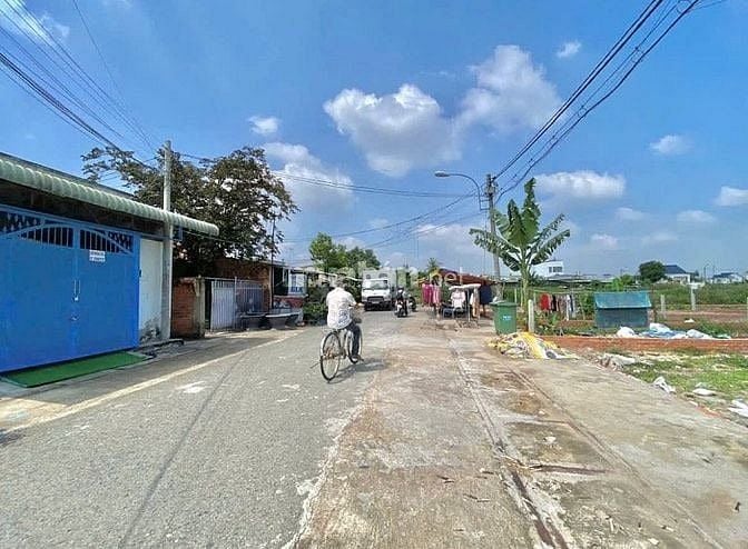 Phước Vĩnh An đường Trần Văn Trẩm 5x36 ( 180m2 ) SHR Giá 630 Triệu!