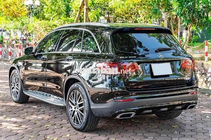 Mercedes Benz GLC 2022 200 4MATIC - 26000mls