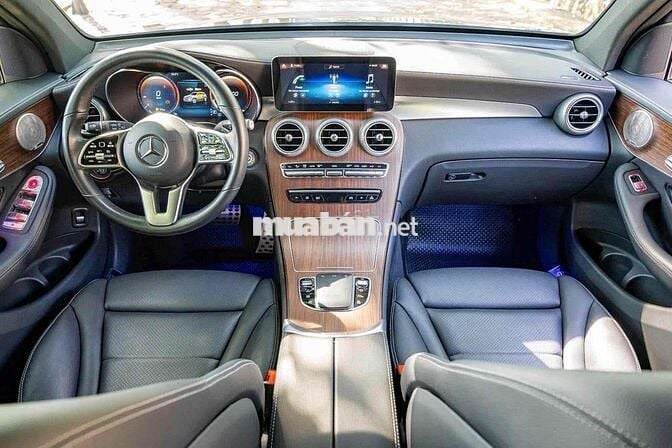 Mercedes Benz GLC 2022 200 4MATIC - 26000mls