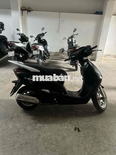 cần bán xe nhà sử dụng