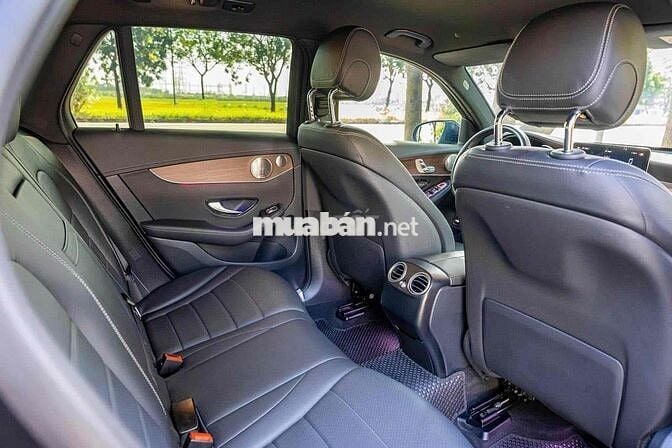 Mercedes Benz GLC 2022 200 4MATIC - 26000mls