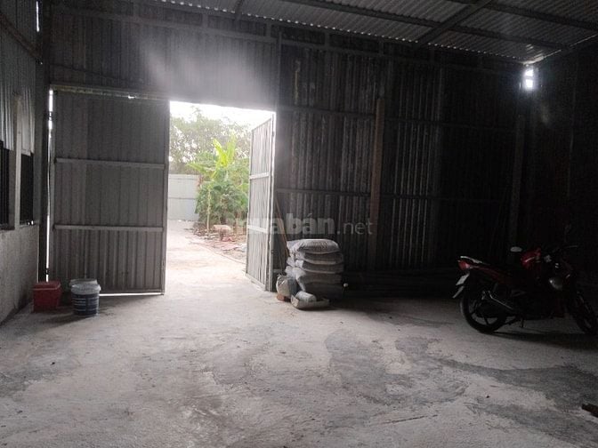 Cho thuê kho xưởng mặt tiền kênh trung ương xã tân thới nhì hóc môn, d