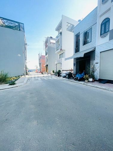 Sanglô đất 63m2 đường nhựa lớn thông Hương Lộ 2-Mã Lò gần mặt tiền Chợ
