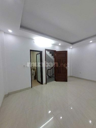 NHÀ MỚI XÂY PHỐ ĐÔNG THIÊN 30M 5 TẦNG GIÁ 5,85 TỶ